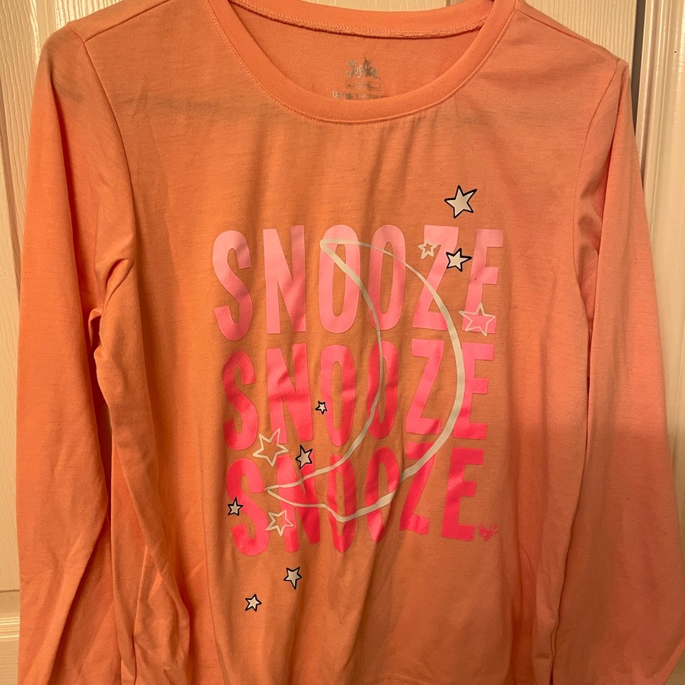 Justice long sleeved pajama top size 18/20, only worn a few times